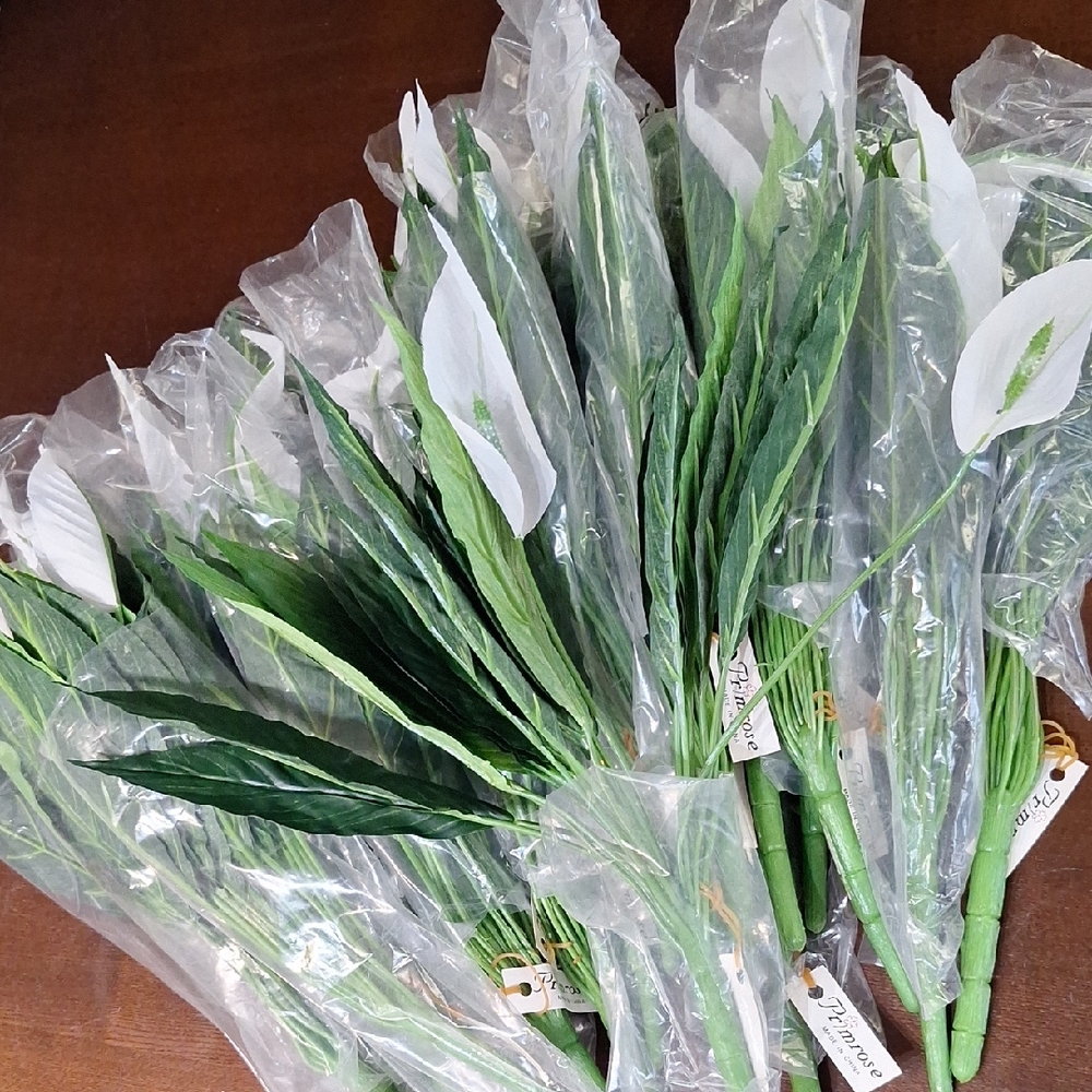 Green and White Faux Calla Lily Bundle